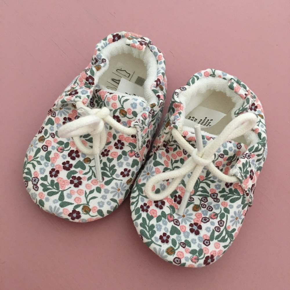 H&M Floral Baby Shoes Size 2.5-3.5